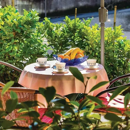 Appartamento 1 Bedroom Stunning In *